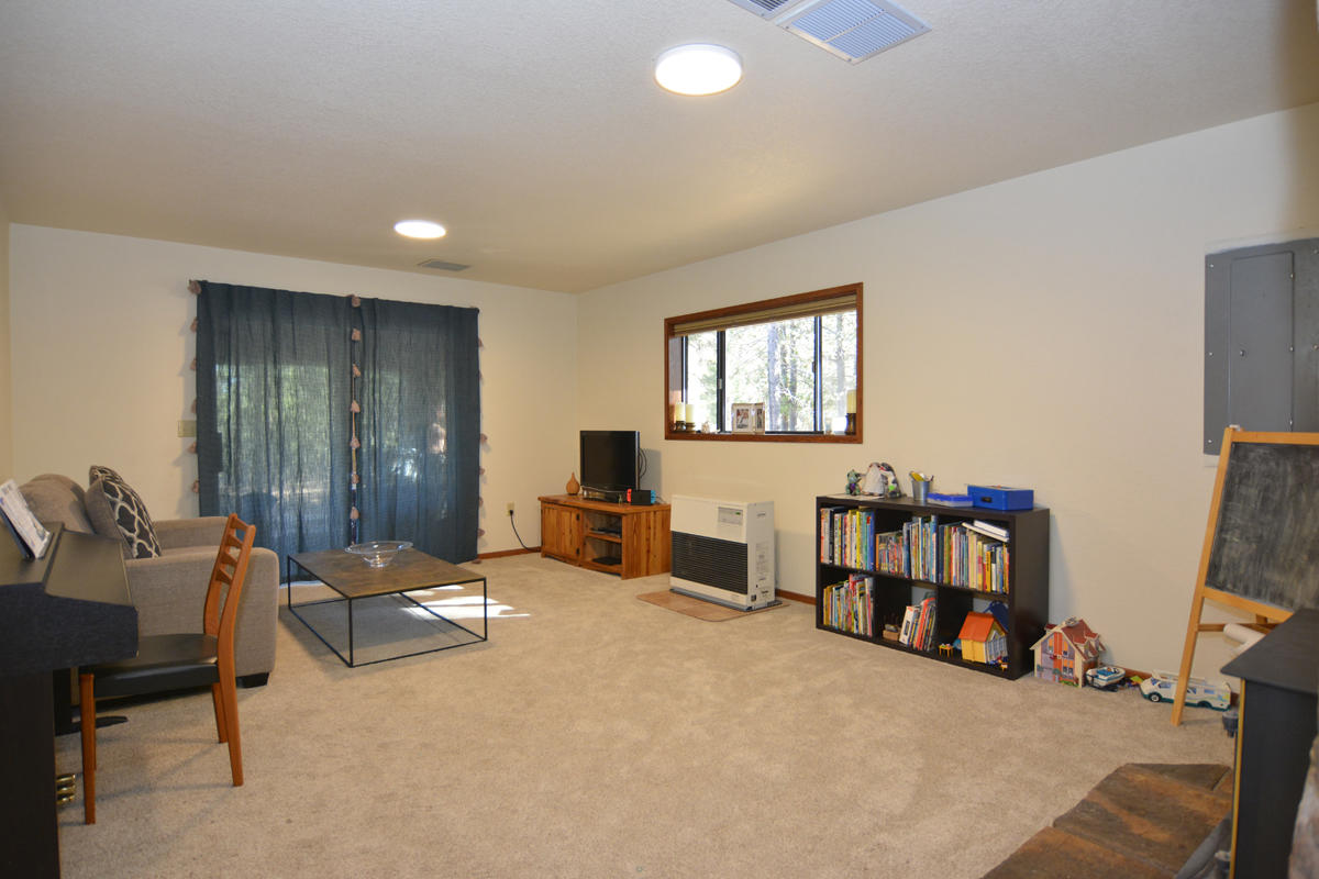 Fall River Estate - Residential