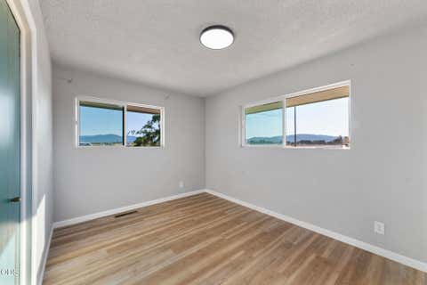 Tiny photo for 1031 Dillon Way, Central Point, OR 97502 (MLS # 220227175)