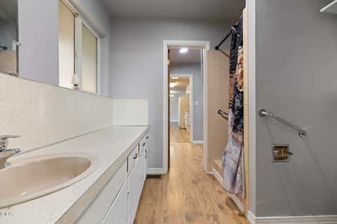 Tiny photo for 1031 Dillon Way, Central Point, OR 97502 (MLS # 220227175)