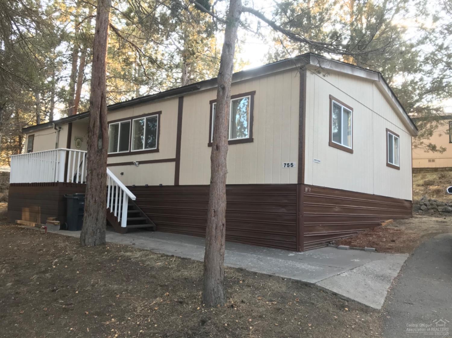 The Pines - Residential