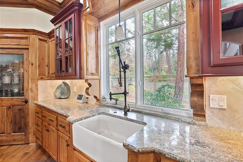 Tiny photo for 903 Nicklaus Point Lane, Grants Pass, OR 97526 (MLS # 220212046)