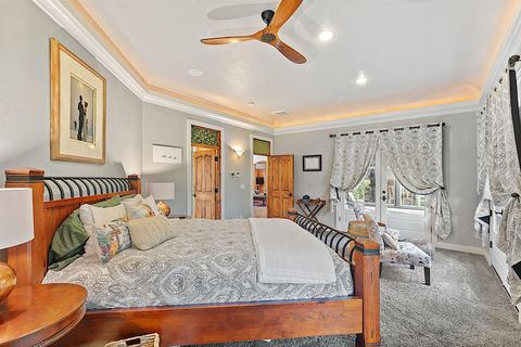 Tiny photo for 903 Nicklaus Point Lane, Grants Pass, OR 97526 (MLS # 220212046)