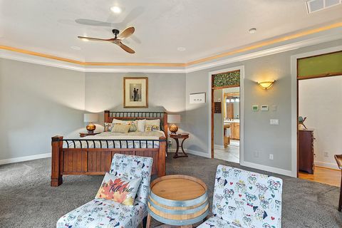 Tiny photo for 903 Nicklaus Point Lane, Grants Pass, OR 97526 (MLS # 220212046)