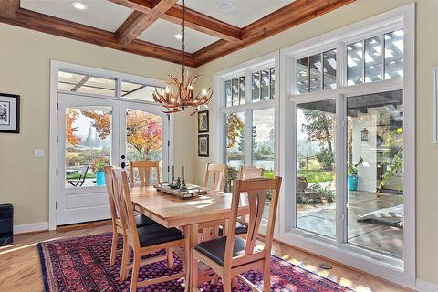 Tiny photo for 903 Nicklaus Point Lane, Grants Pass, OR 97526 (MLS # 220212046)