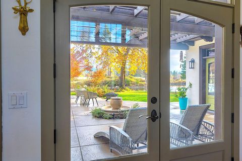 Tiny photo for 903 Nicklaus Point Lane, Grants Pass, OR 97526 (MLS # 220212046)