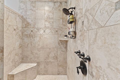 Tiny photo for 903 Nicklaus Point Lane, Grants Pass, OR 97526 (MLS # 220212046)