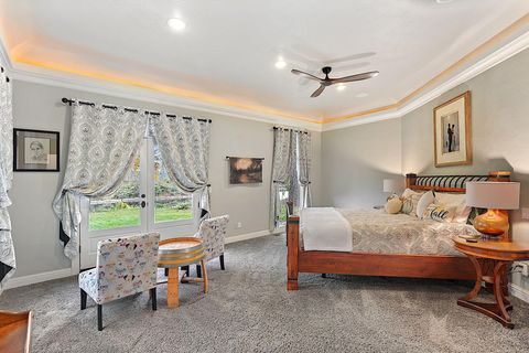 Tiny photo for 903 Nicklaus Point Lane, Grants Pass, OR 97526 (MLS # 220212046)