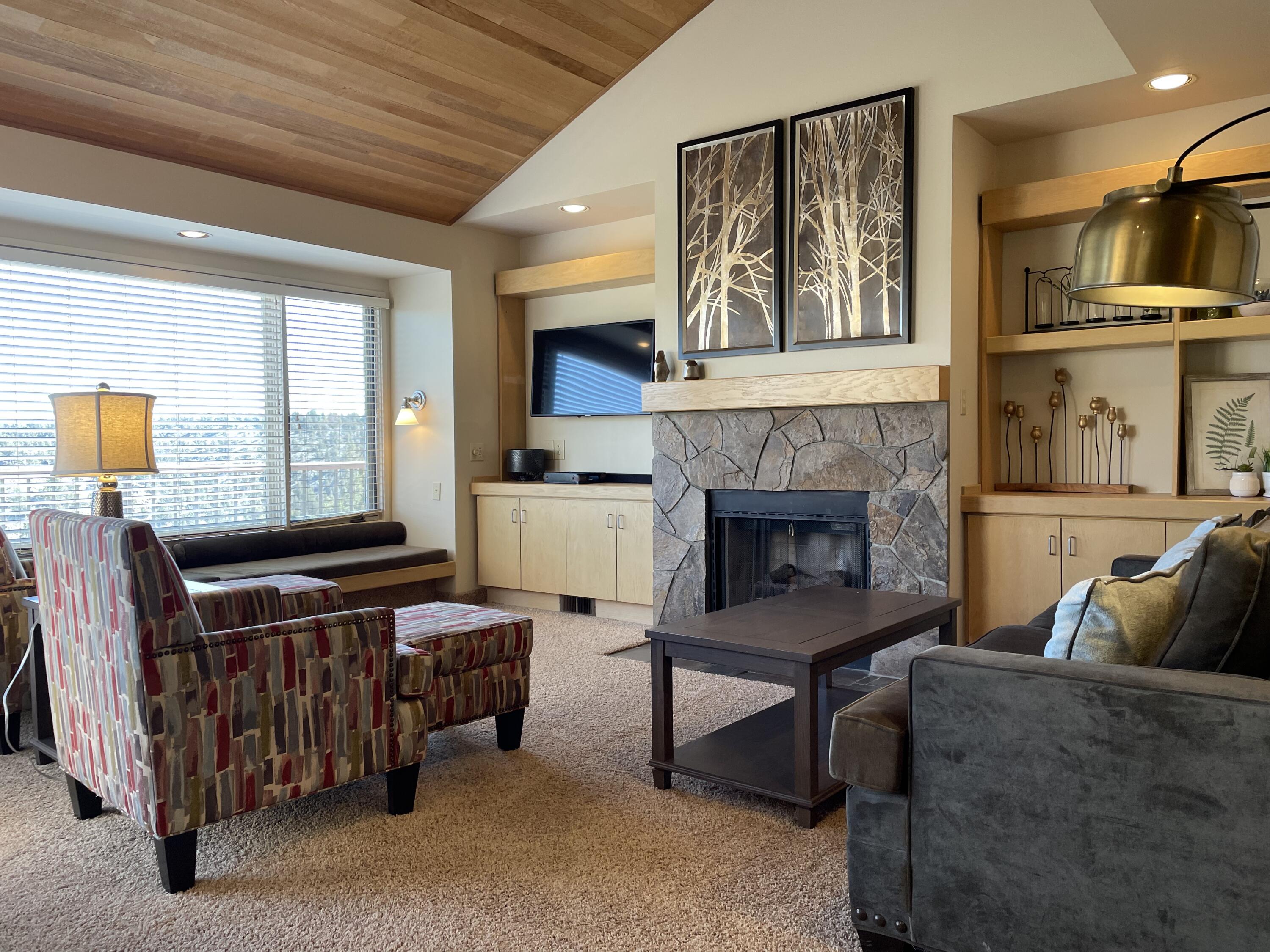 Eagle Crest - Residential