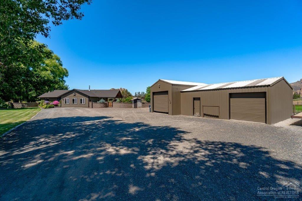 Crooked River Estate - Residential