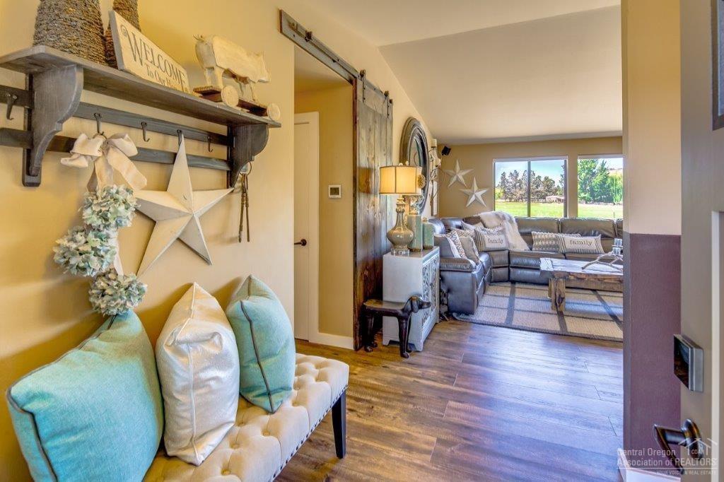 Crooked River Estate - Residential