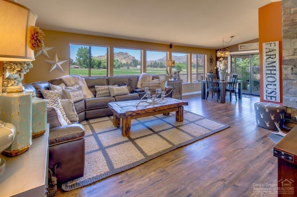 Crooked River Estate - Residential