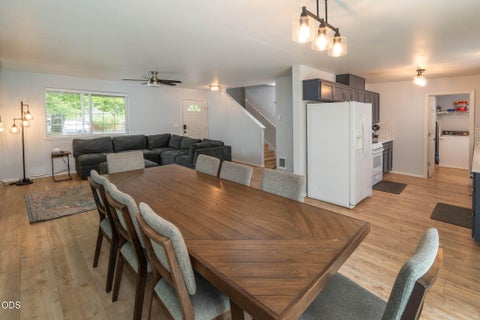 Tiny photo for 923 NW 22nd Court, Redmond, OR 97756 (MLS # 220222729)