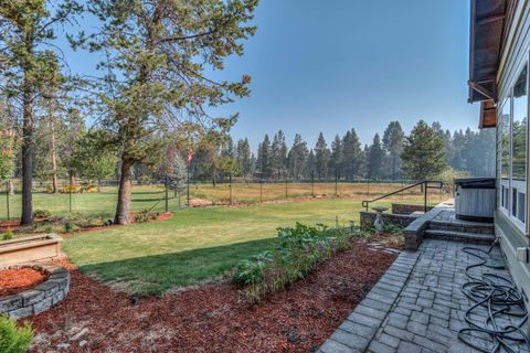 Tiny photo for 56081 Snow Goose Court, Bend, OR 97707 (MLS # 220210578)