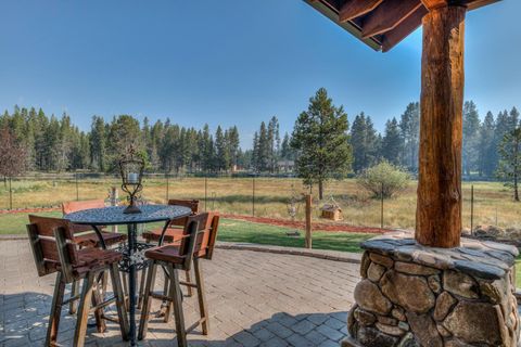 Tiny photo for 56081 Snow Goose Court, Bend, OR 97707 (MLS # 220210578)