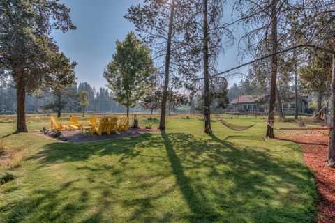 Tiny photo for 56081 Snow Goose Court, Bend, OR 97707 (MLS # 220210578)