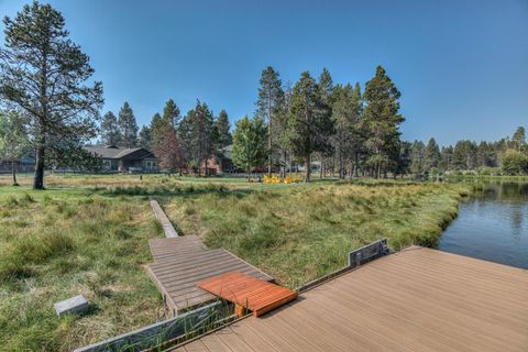 Tiny photo for 56081 Snow Goose Court, Bend, OR 97707 (MLS # 220210578)