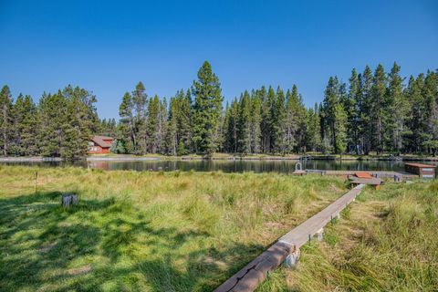 Tiny photo for 56081 Snow Goose Court, Bend, OR 97707 (MLS # 220210578)