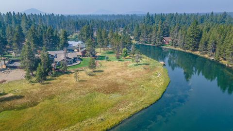 Tiny photo for 56081 Snow Goose Court, Bend, OR 97707 (MLS # 220210578)