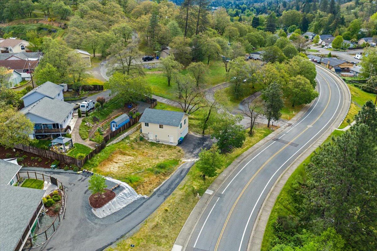 416 SE Grandview Avenue A