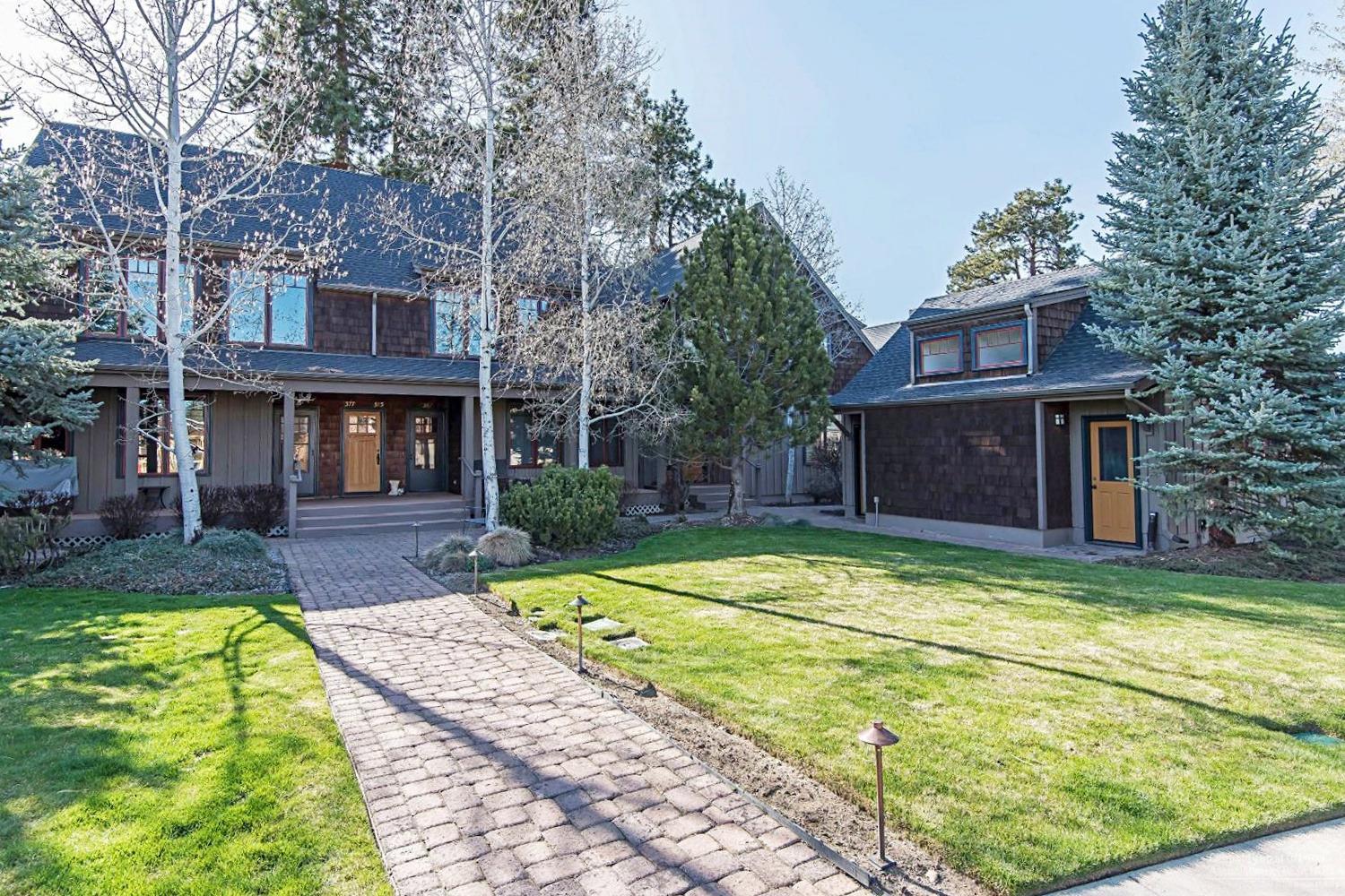 Pine Meadow Vill - Residential