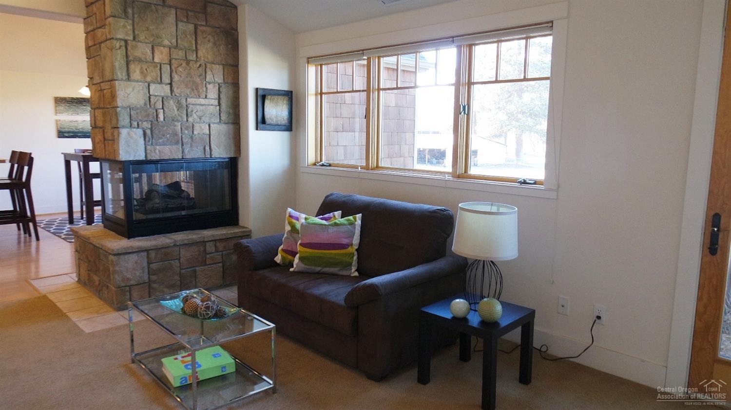 Pine Meadow Vill - Residential