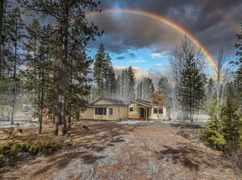 Tiny photo for 16122 Lava Drive, La Pine, OR 97739 (MLS # 220215727)