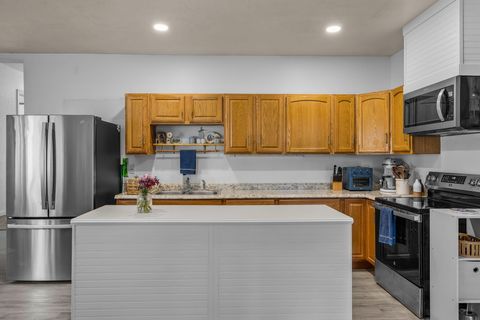 Tiny photo for 16122 Lava Drive, La Pine, OR 97739 (MLS # 220215727)