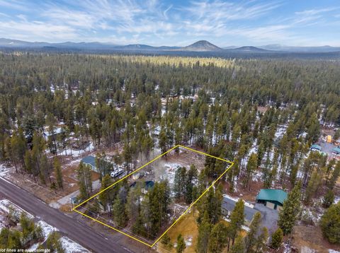 Tiny photo for 16122 Lava Drive, La Pine, OR 97739 (MLS # 220215727)