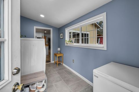 Tiny photo for 16122 Lava Drive, La Pine, OR 97739 (MLS # 220215727)