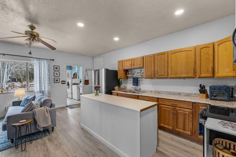 Tiny photo for 16122 Lava Drive, La Pine, OR 97739 (MLS # 220215727)