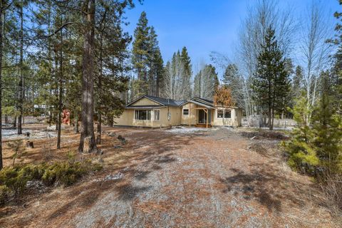 Tiny photo for 16122 Lava Drive, La Pine, OR 97739 (MLS # 220215727)