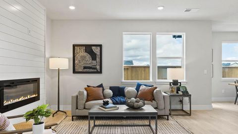 Tiny photo for 21544 SE Etna Place, Bend, OR 97702 (MLS # 220212406)