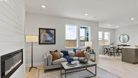 Tiny photo for 21544 SE Etna Place, Bend, OR 97702 (MLS # 220212406)