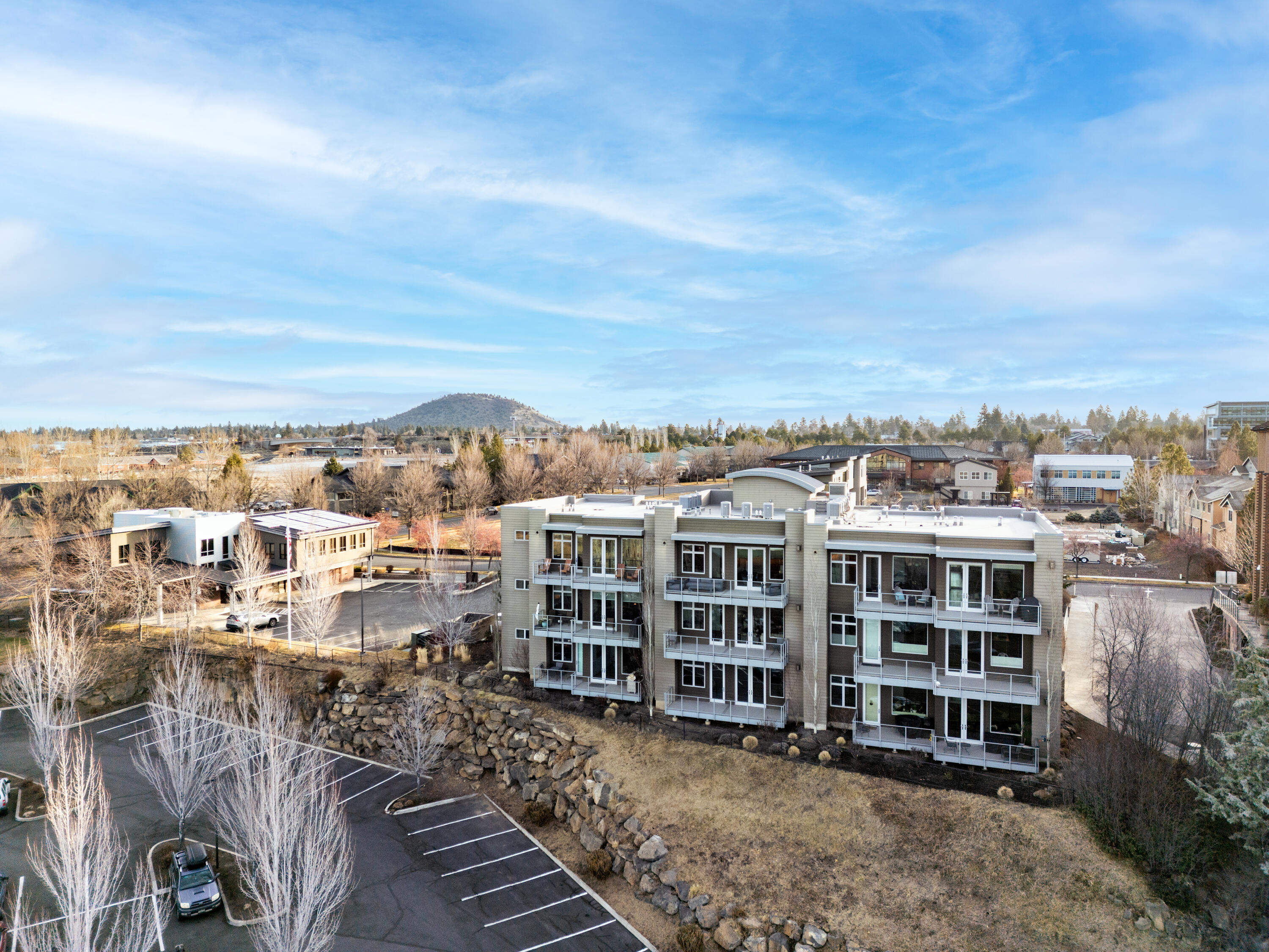 291 SW Bluff Drive UNIT 320