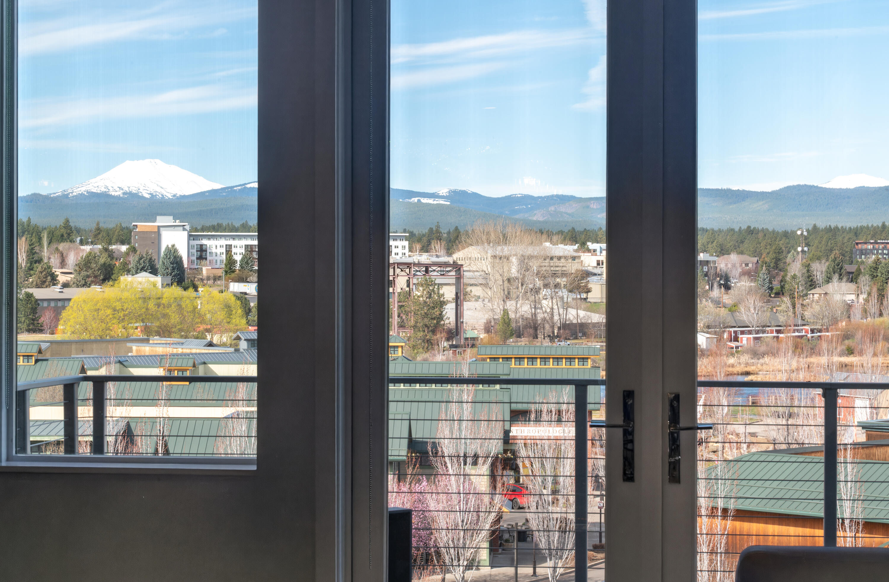 291 SW Bluff Drive UNIT 320