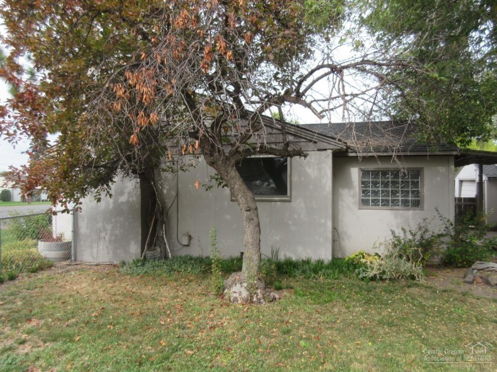 Oregon + Western - Residential