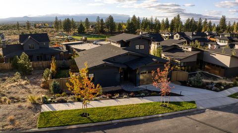 Tiny photo for 62667 NW Ember Place, Bend, OR 97703 (MLS # 220210802)