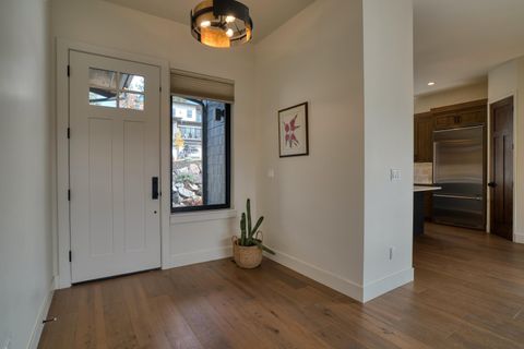 Tiny photo for 62667 NW Ember Place, Bend, OR 97703 (MLS # 220210802)