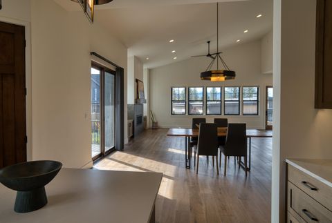 Tiny photo for 62667 NW Ember Place, Bend, OR 97703 (MLS # 220210802)