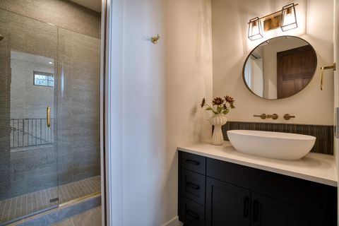 Tiny photo for 62667 NW Ember Place, Bend, OR 97703 (MLS # 220210802)