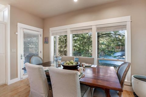 Tiny photo for 19672 Winter Wren Loop, Bend, OR 97702 (MLS # 220213161)