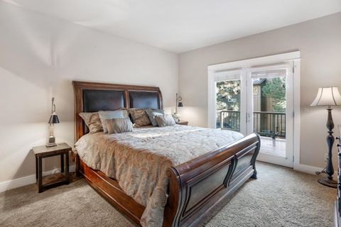 Tiny photo for 19672 Winter Wren Loop, Bend, OR 97702 (MLS # 220213161)