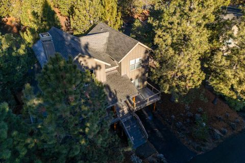 Tiny photo for 19672 Winter Wren Loop, Bend, OR 97702 (MLS # 220213161)