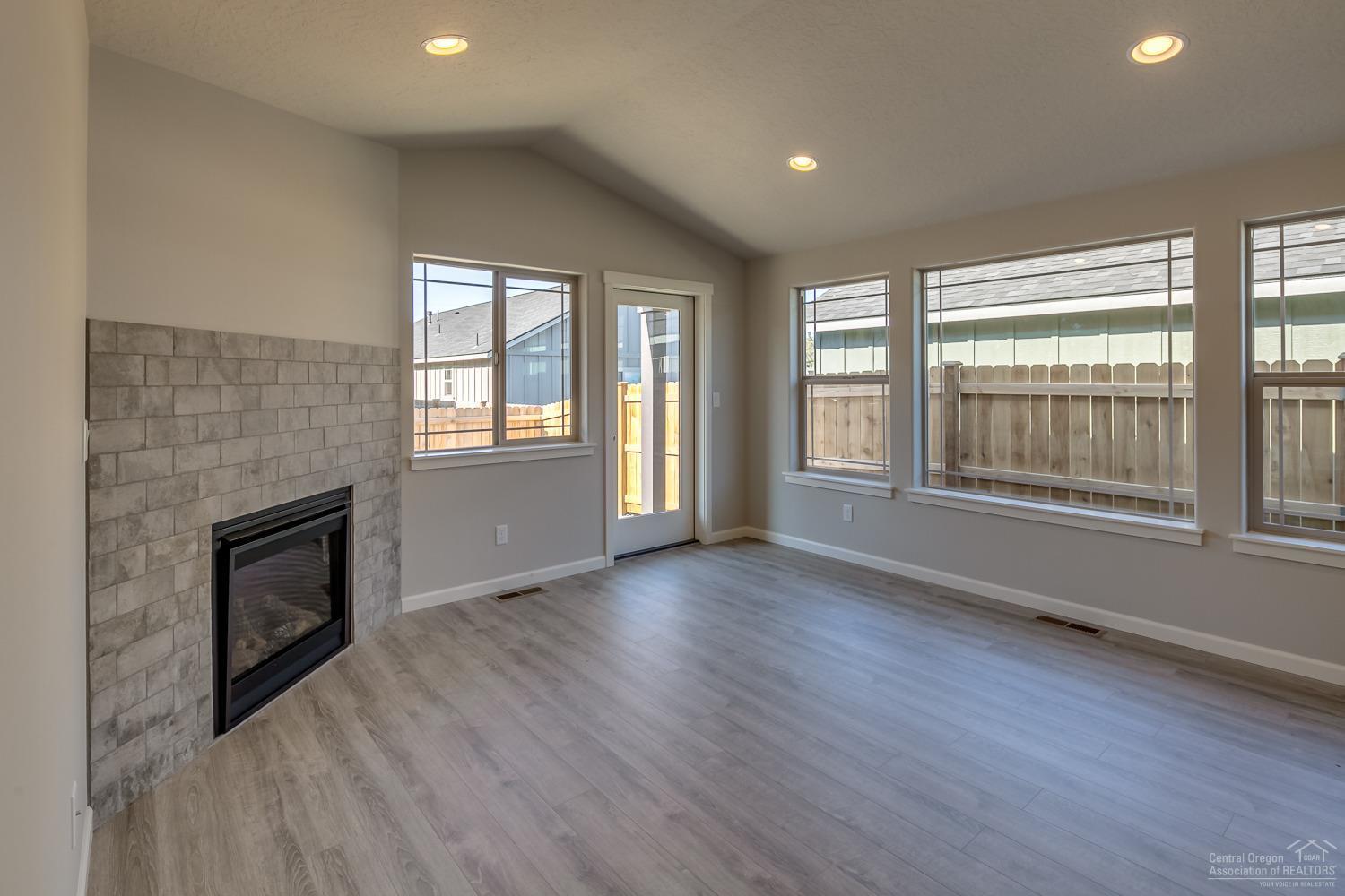 Fieldstone Crossing - Residential