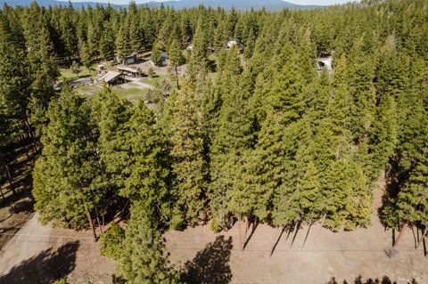 Tiny photo for 8909 Ponderosa Place, Klamath Falls, OR 97601 (MLS # 220217576)