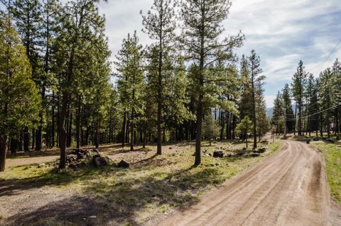 Tiny photo for 8909 Ponderosa Place, Klamath Falls, OR 97601 (MLS # 220217576)