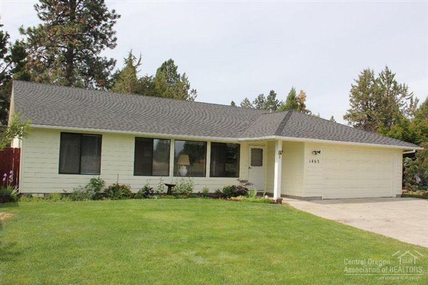 Nice home on large lot with great fenced backyard and covered patio. Open floor plan with wood floors throughout. Master is separated from other 2 bedrooms. New furnace & A/C, new energy efficient windows. Close to large park with mixed recreational activities.