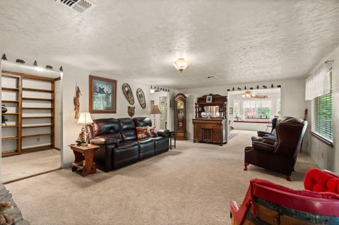 Tiny photo for 7771 Monument Drive, Grants Pass, OR 97526 (MLS # 220219951)