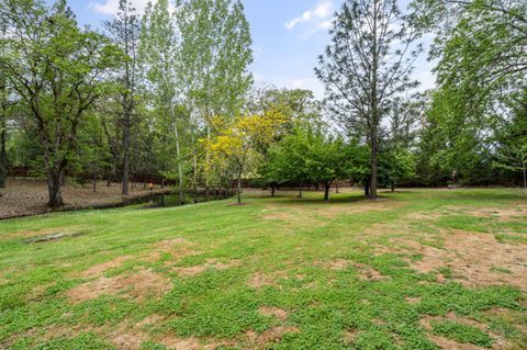 Tiny photo for 7771 Monument Drive, Grants Pass, OR 97526 (MLS # 220219951)