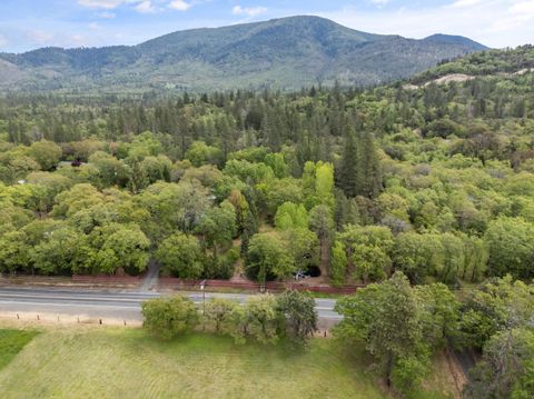 Tiny photo for 7771 Monument Drive, Grants Pass, OR 97526 (MLS # 220219951)